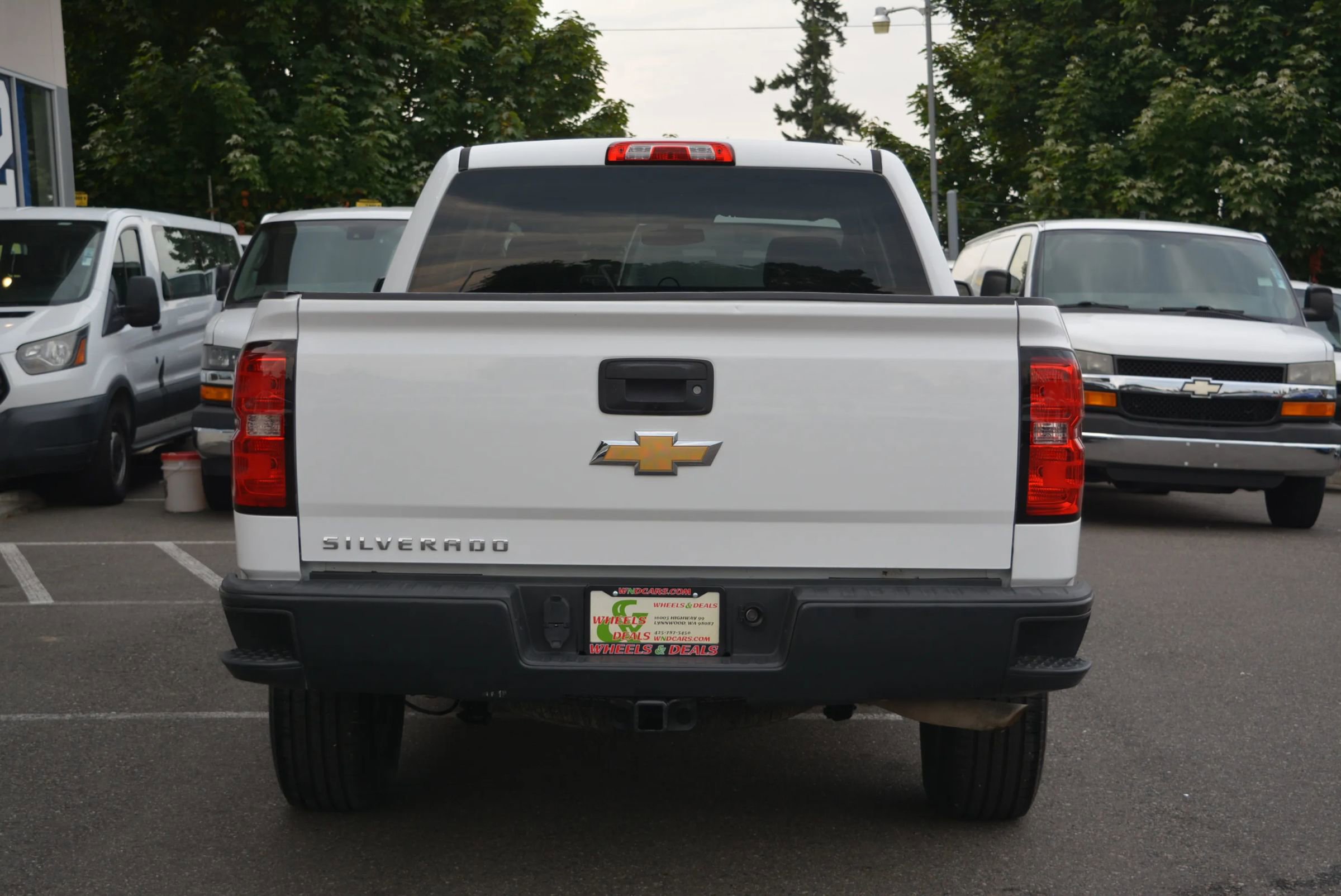 Used 2018 Chevrolet Silverado 1500 W/T w/ Trailering Package AWD/4WD image 6