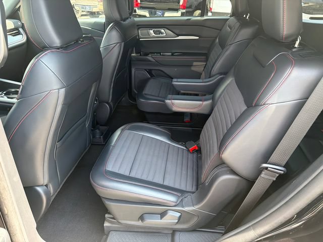Used 2025 Ford Explorer ST-Line AWD/4WD image 23