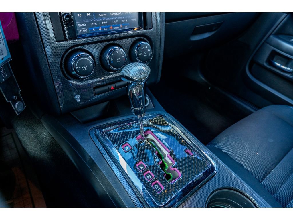 Used 2014 Dodge Challenger SXT image 21