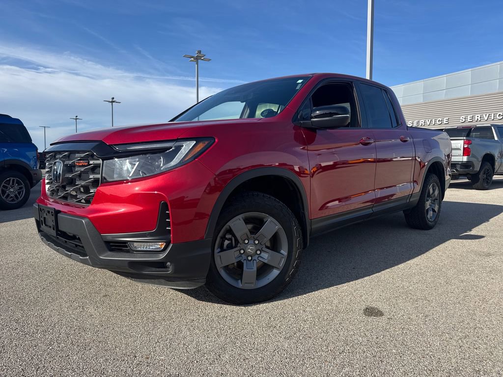 Used 2025 Honda Ridgeline TrailSport image 1