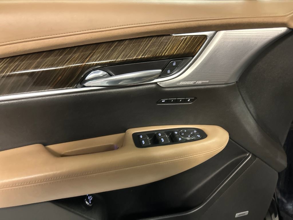 Used 2021 Cadillac XT6 Premium Luxury w/ Platinum Package image 14