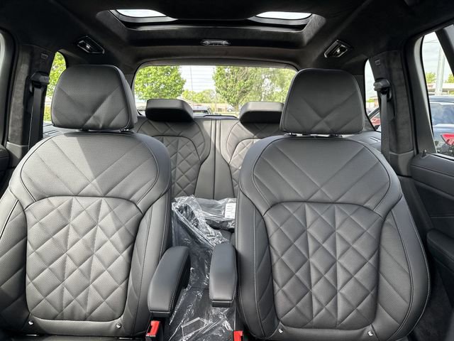 New 2026 BMW X7 xDrive40i w/ M Sport Package image 39