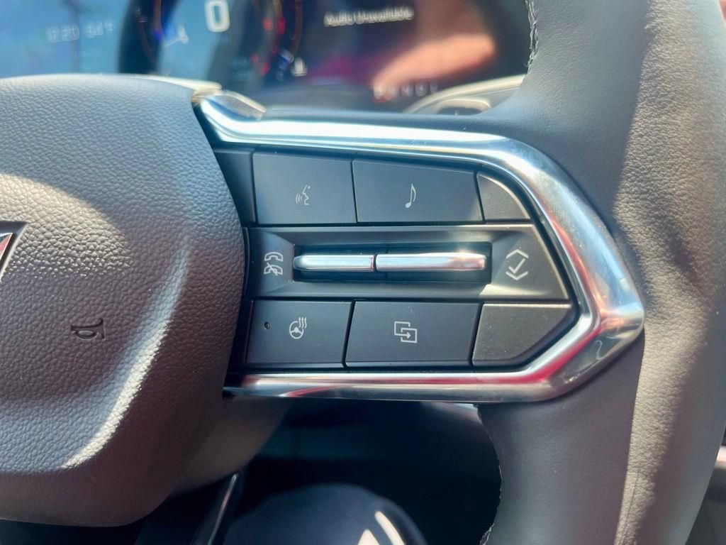 New 2026 Chevrolet Equinox LT w/ Safety and Technology Package AWD/4WD image 18