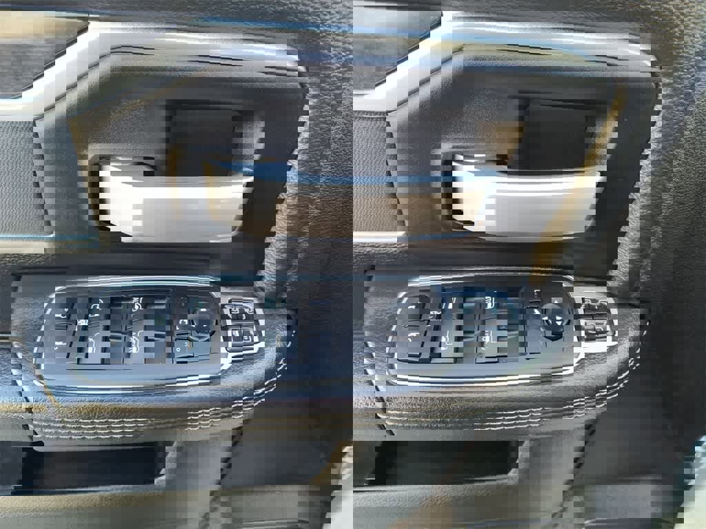 Used 2024 RAM 2500 Big Horn image 13