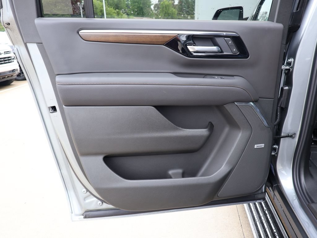 New 2026 Chevrolet Suburban High Country AWD/4WD image 27
