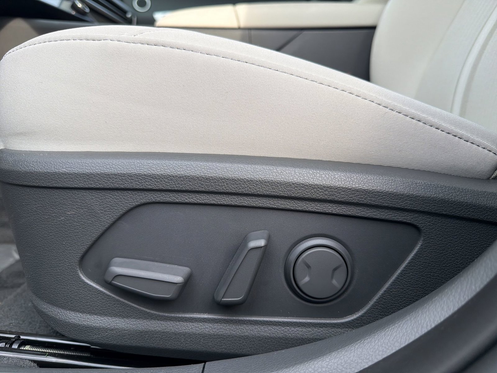 Certified 2026 Hyundai Sonata SEL AWD/4WD image 14