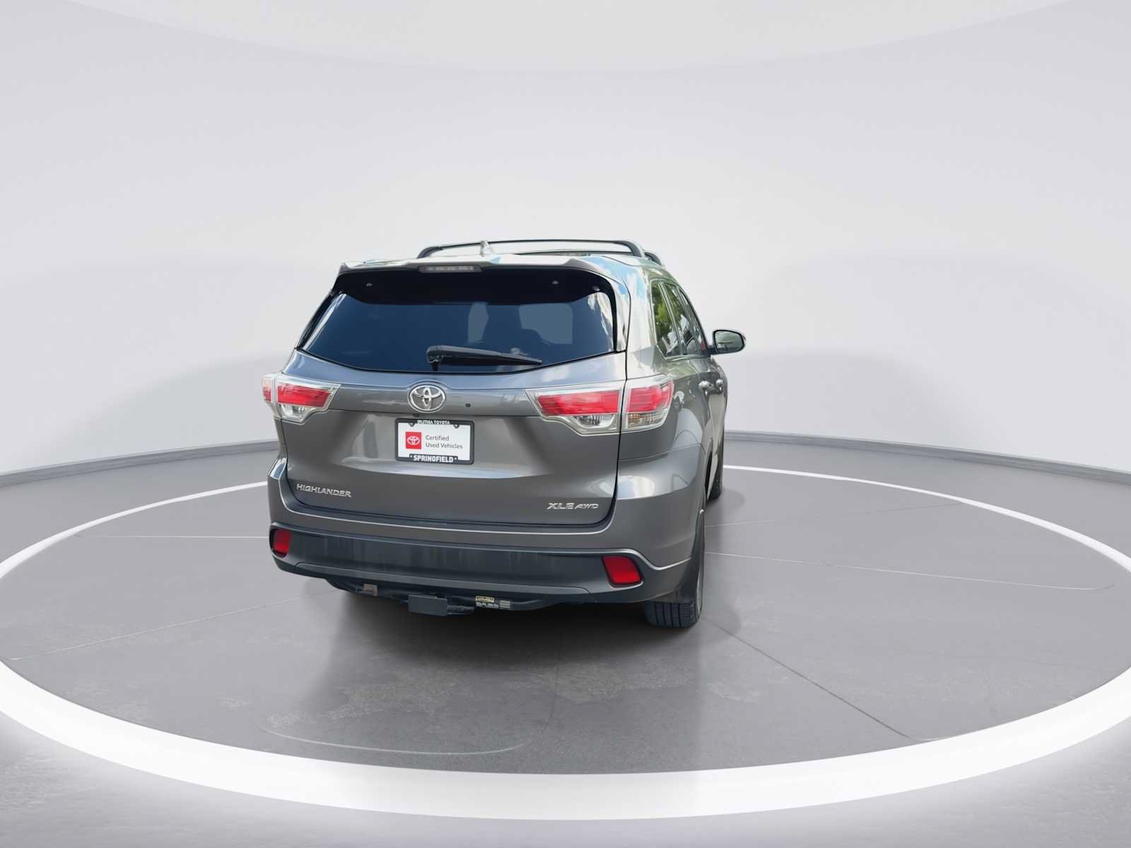 Certified 2016 Toyota Highlander XLE AWD/4WD image 7