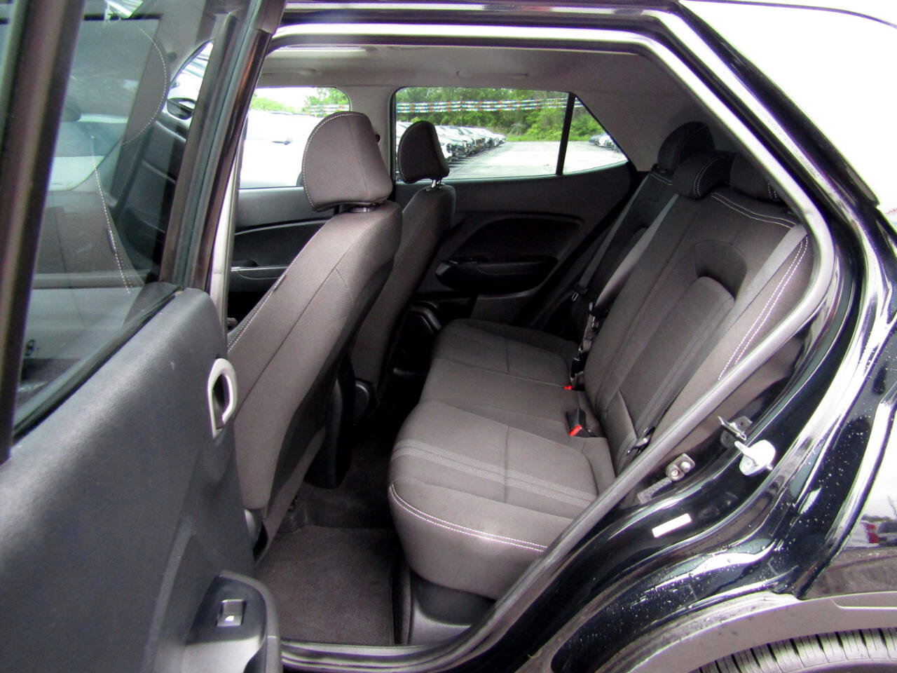 Used 2022 Hyundai Venue SEL image 20