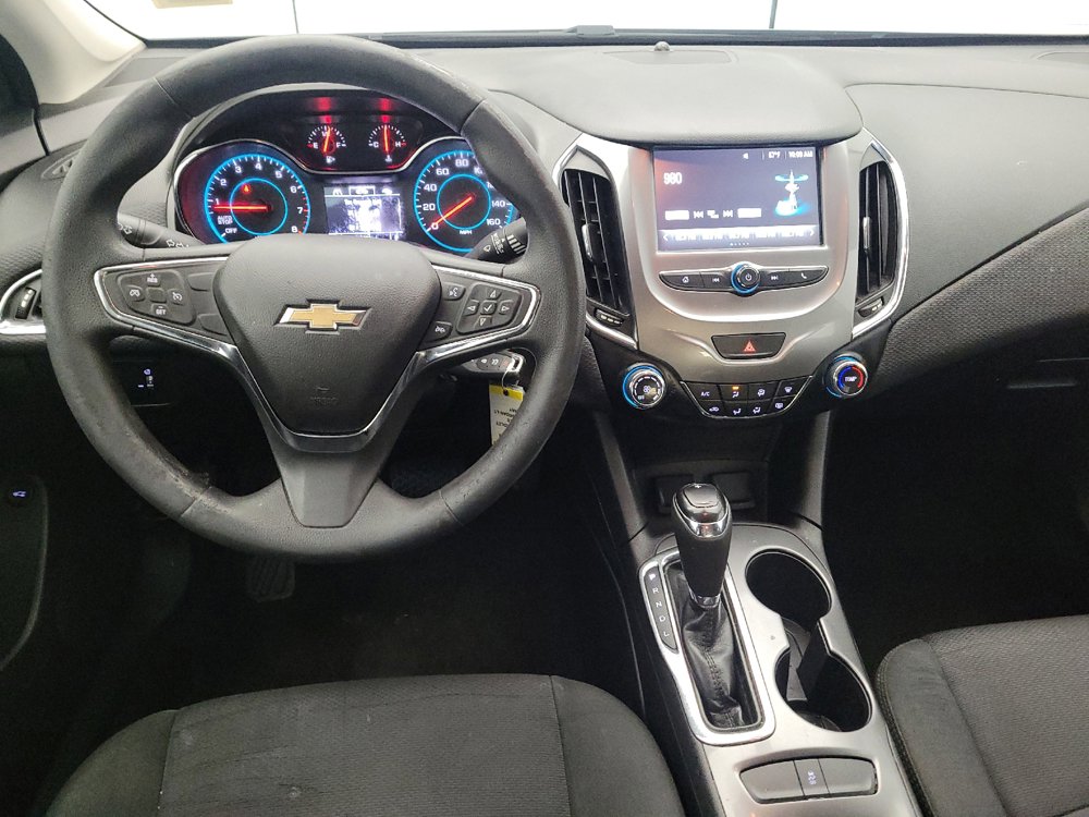 Used 2018 Chevrolet Cruze LT FWD image 22
