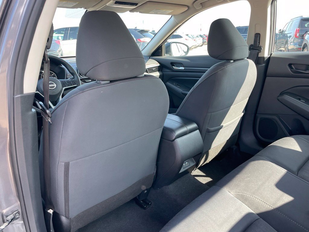Used 2024 Nissan Altima 2.5 SV FWD image 37