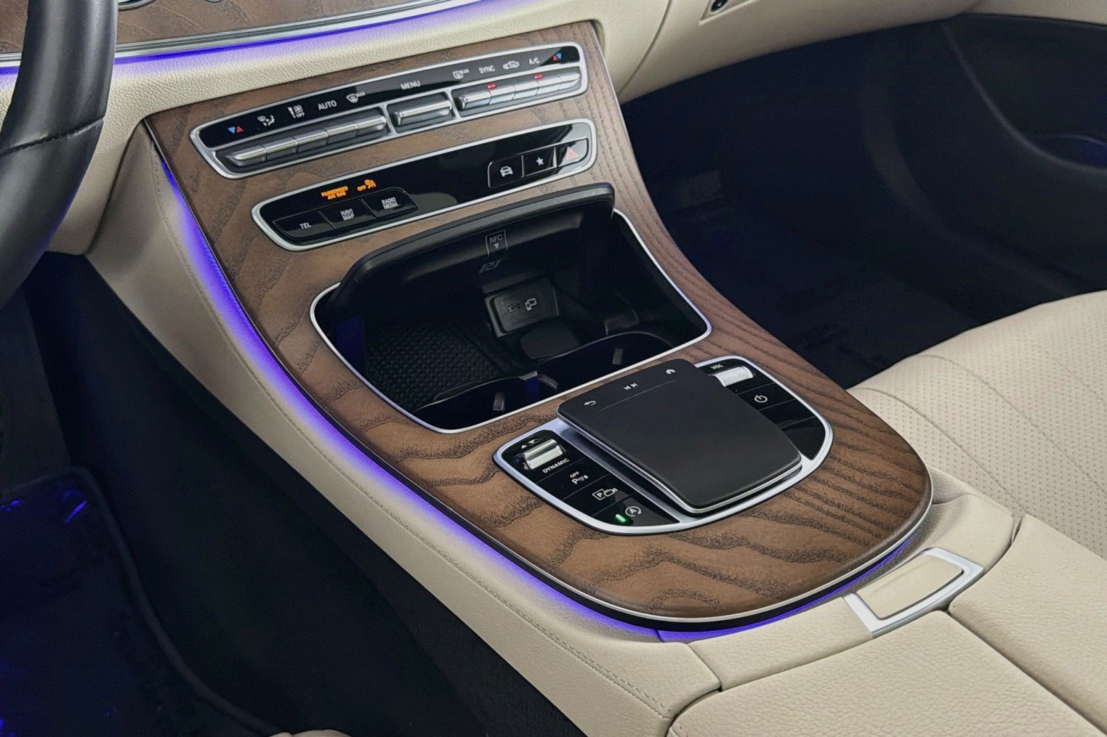 Certified 2023 Mercedes-Benz E 450 4MATIC Sedan w/ Premium Package image 7