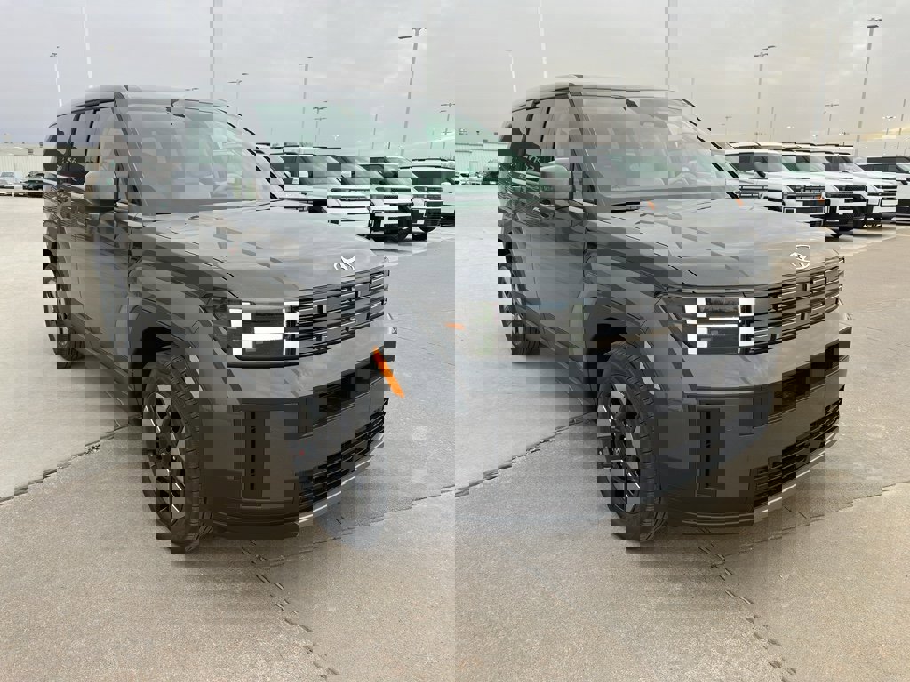 New 2026 Hyundai Santa Fe SE image 2
