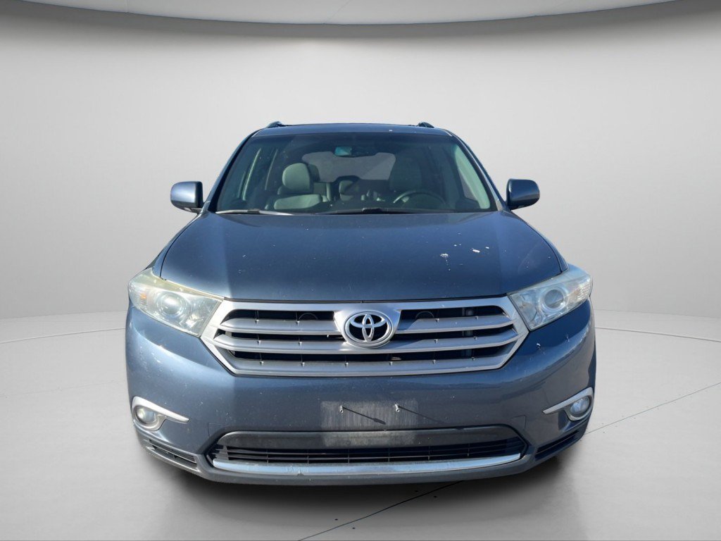Used 2013 Toyota Highlander Limited w/ Convenience Pkg AWD/4WD image 18