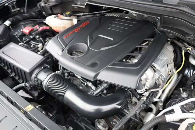 Used 2023 Alfa Romeo Stelvio Ti w/ Active Assist Plus Package image 9
