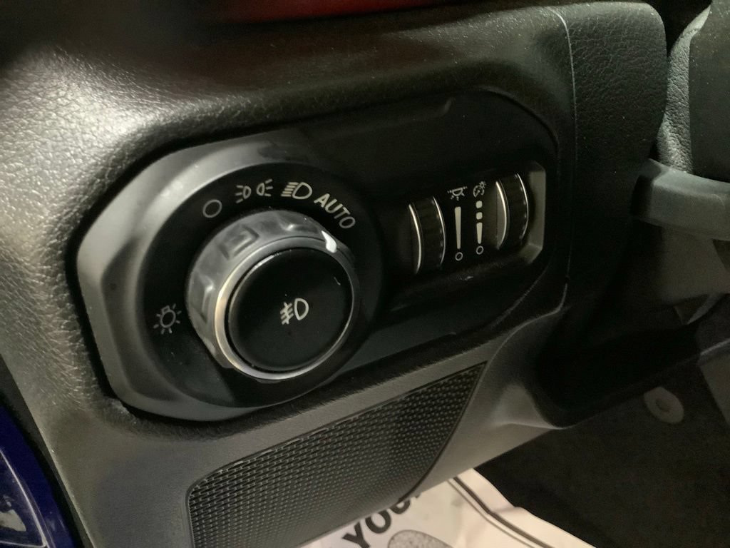 Used 2019 Jeep Wrangler Unlimited Rubicon w/ Uconnect 4C Nav & Sound Group AWD/4WD image 25