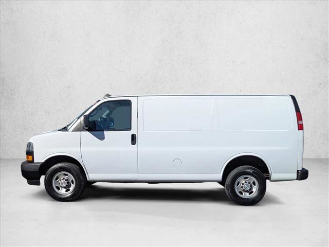 Used 2022 Chevrolet Express 3500 w/ Driver Convenience Package image 8