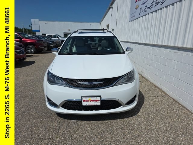 Used 2020 Chrysler Pacifica Limited FWD image 4
