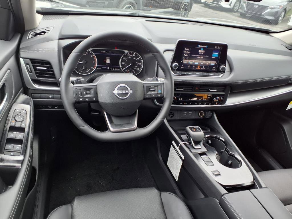 Certified 2025 Nissan Rogue SV w/ SV Premium Package image 8