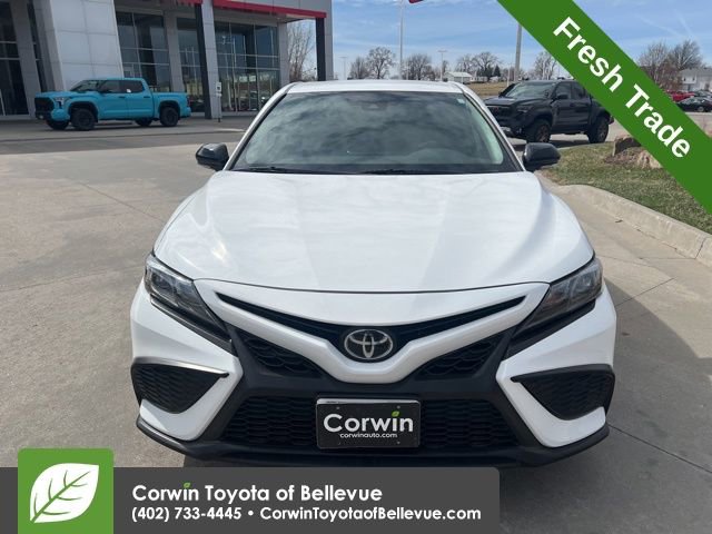 Used 2024 Toyota Camry SE image 9