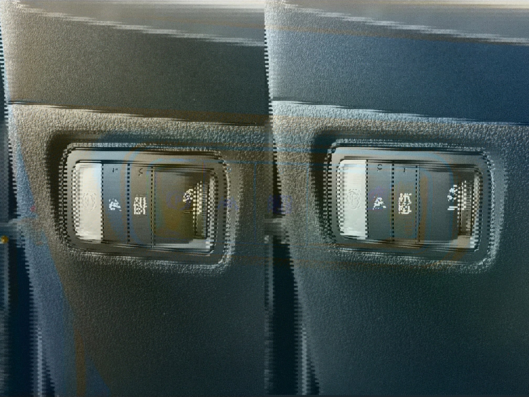 Used 2024 Honda Prologue EX image 13