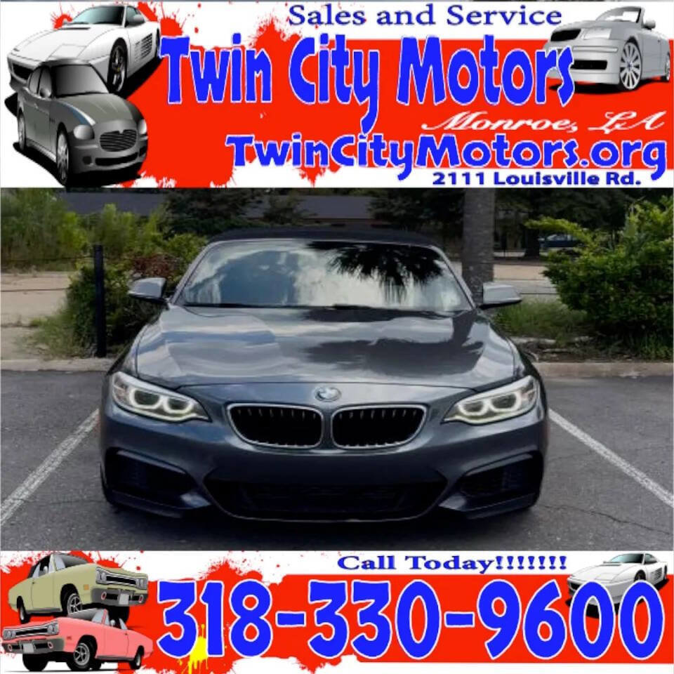 Used 2016 BMW M235i Convertible image 2