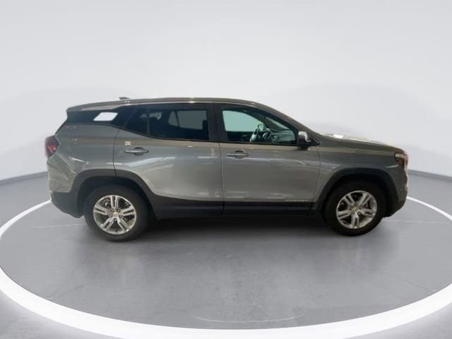 Used 2023 GMC Terrain SLE w/ LPO, Floor Liner Package image 2