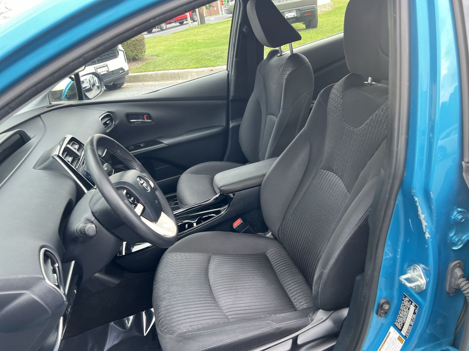 Used 2017 Toyota Prius Prime Plus FWD image 13