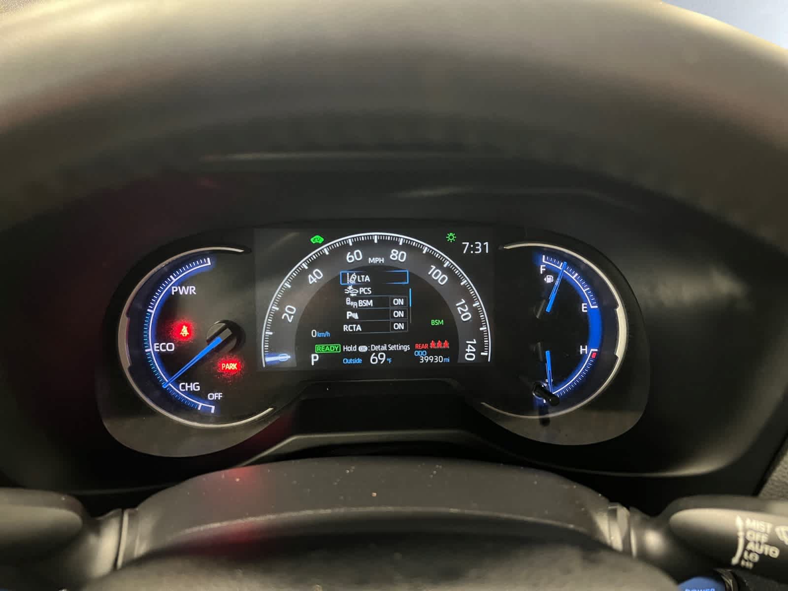 Used 2022 Toyota RAV4 Limited AWD/4WD image 9