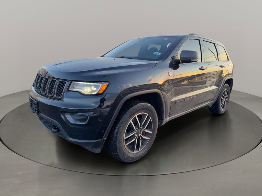 Used 2019 Jeep Grand Cherokee Trailhawk w/ Trailhawk Luxury Group image 3