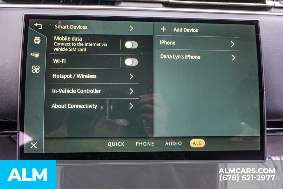 Used 2025 Land Rover Range Rover SE AWD/4WD image 39