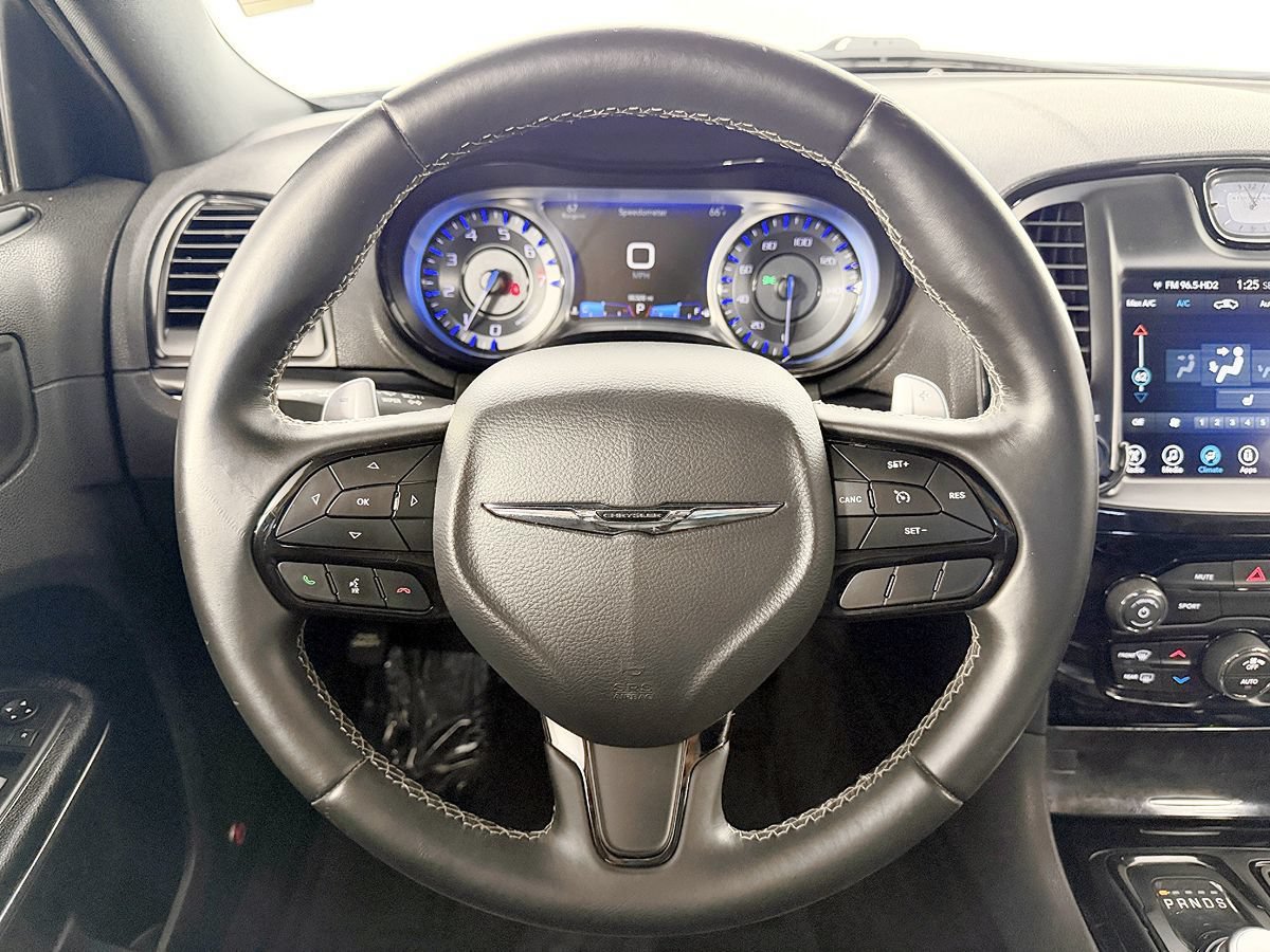 Used 2017 Chrysler 300 S RWD image 51