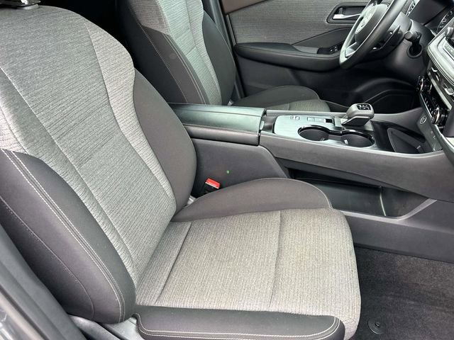 Used 2023 Nissan Rogue SV image 23