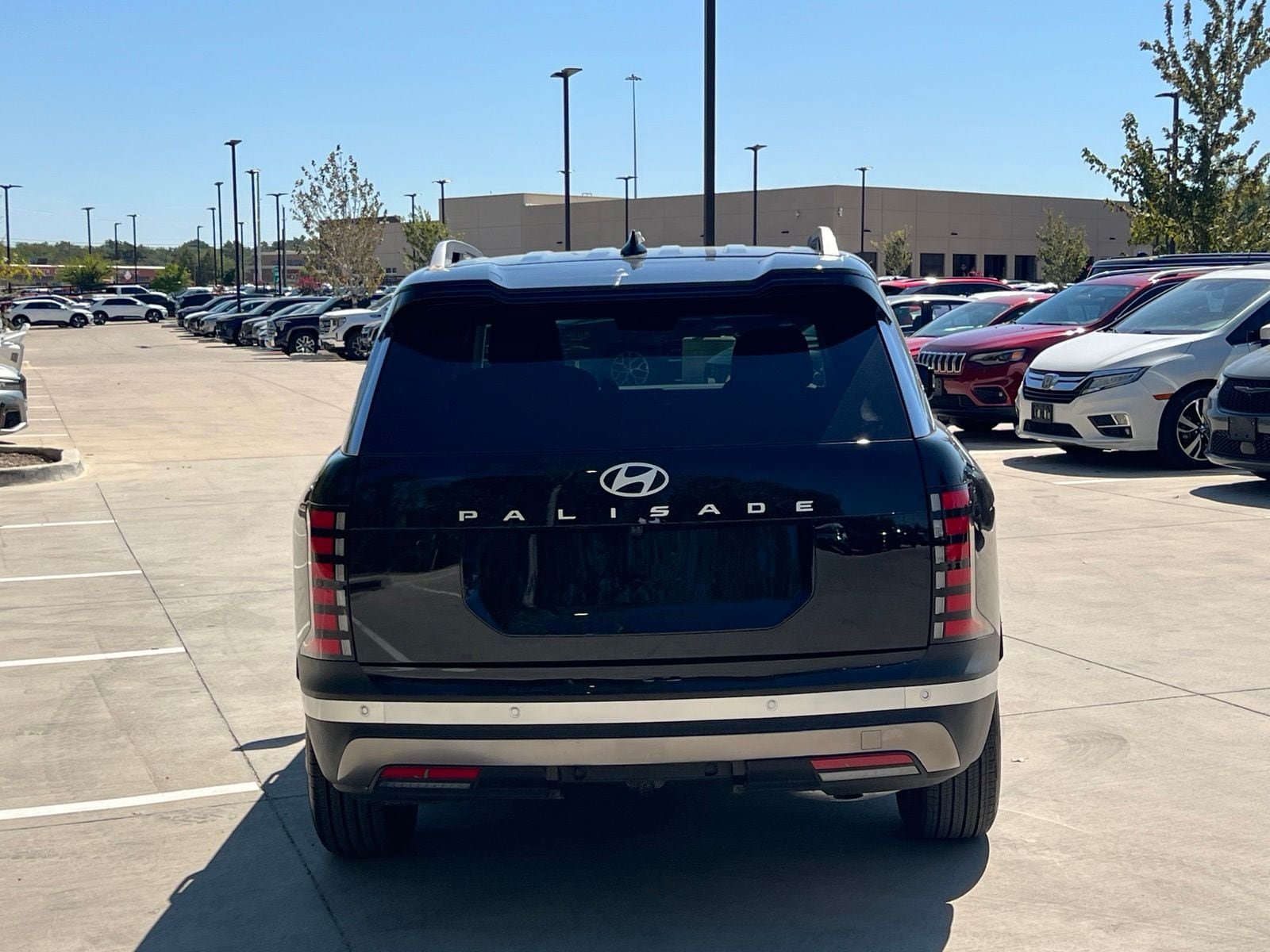 Used 2026 Hyundai Palisade SEL FWD image 11