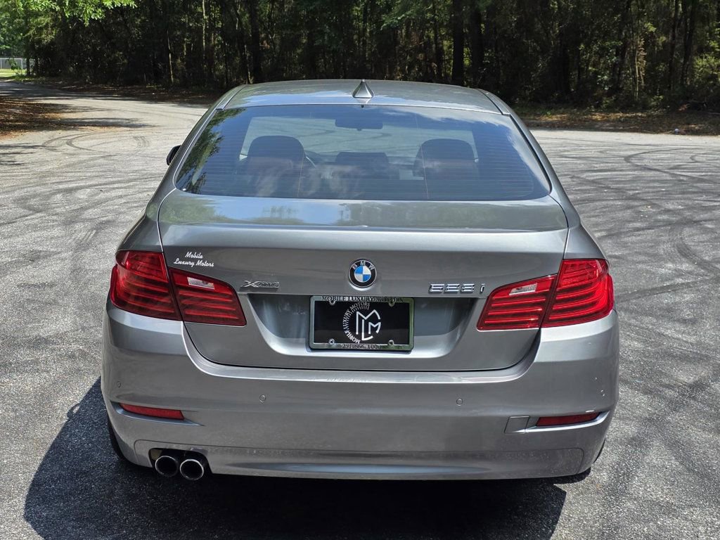 Used 2016 BMW 528i xDrive Sedan AWD/4WD image 3