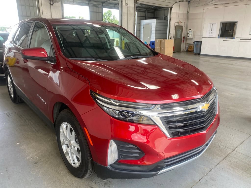 Used 2024 Chevrolet Equinox LT w/ LPO, Floor Liner Package
