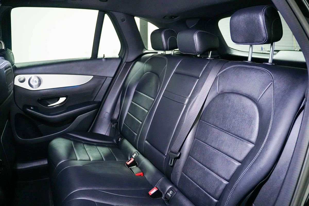 Used 2019 Mercedes-Benz GLC 300 4MATIC image 19