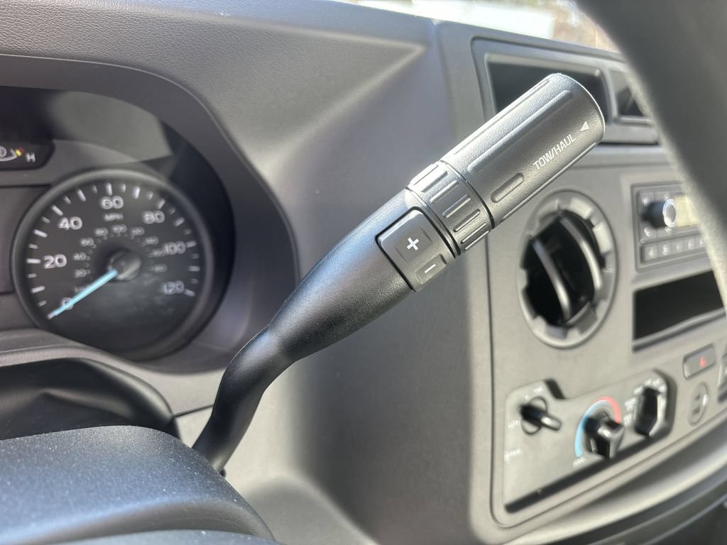 New 2024 Ford E-450 and Econoline 450 Super Duty w/ Power Windows & Locks Group RWD image 20