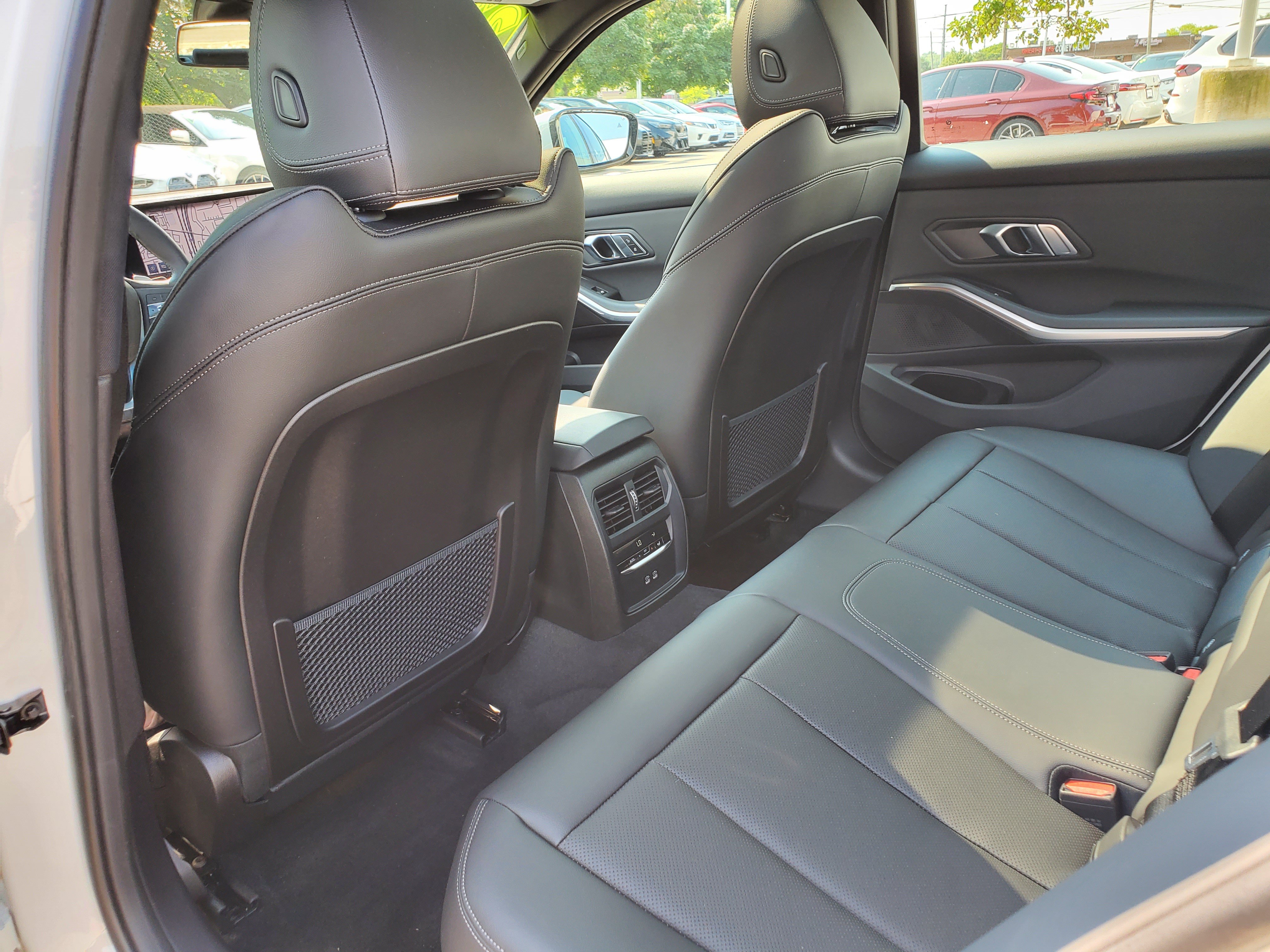 Used 2023 BMW 330i xDrive Sedan w/ Driving Assistance Package AWD/4WD image 34