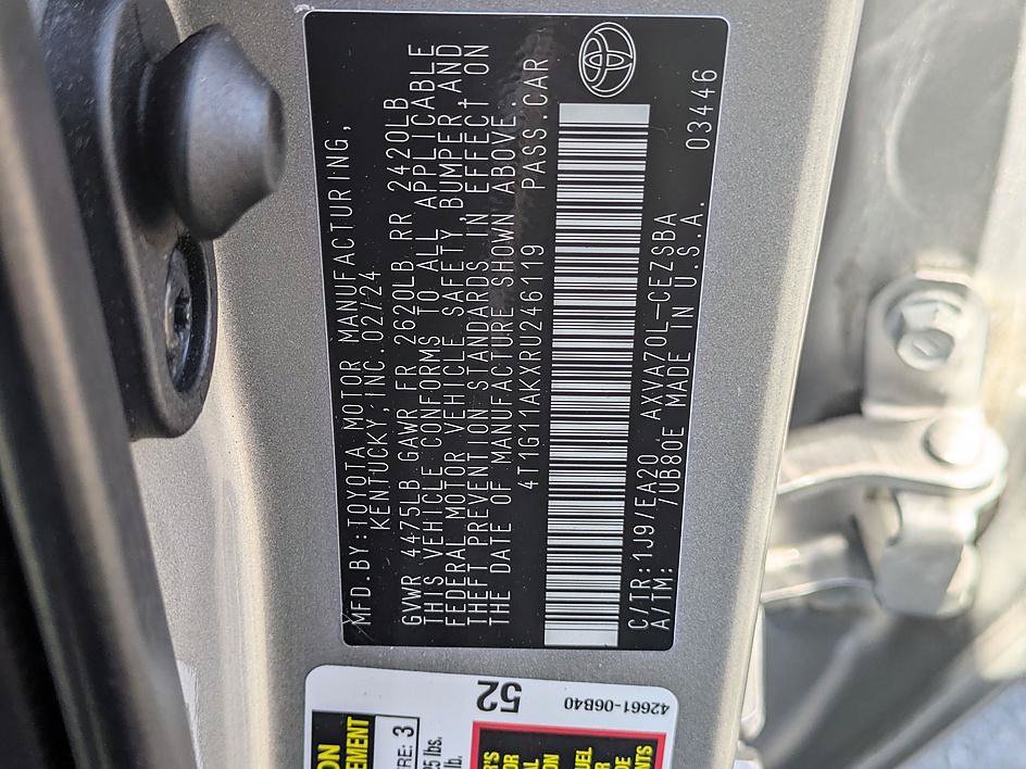 Used 2024 Toyota Camry SE FWD image 31