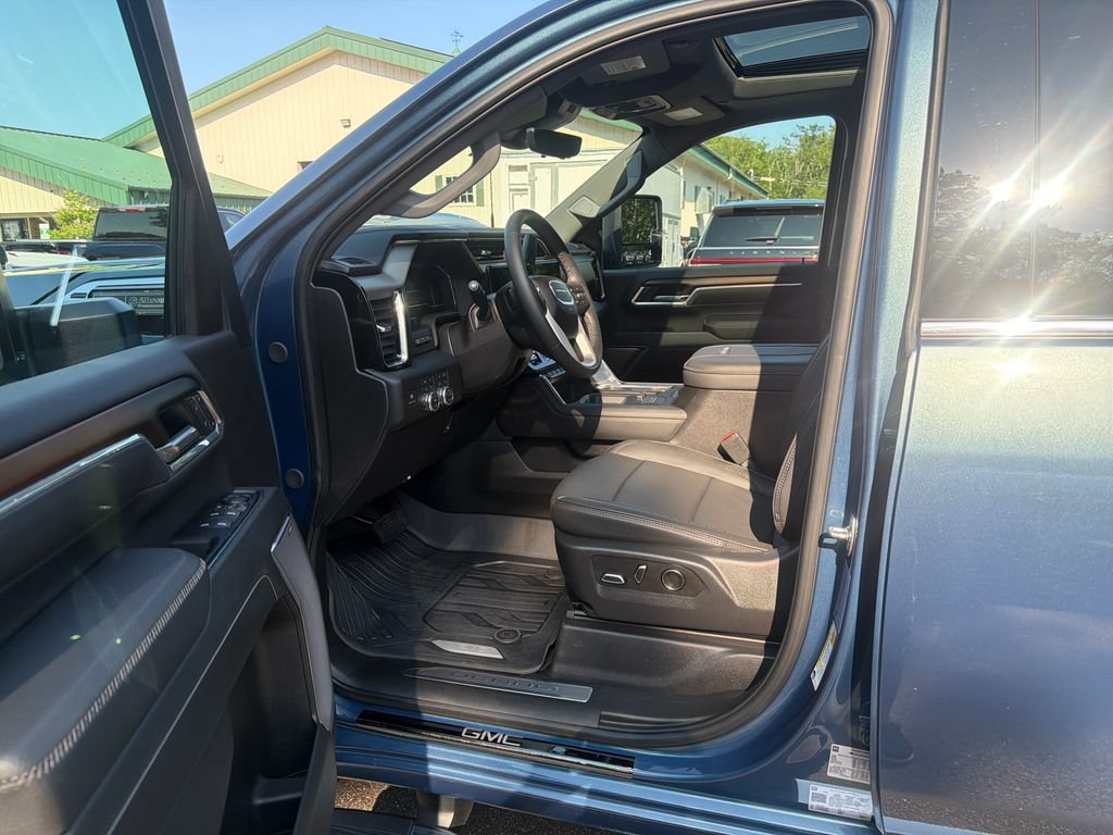 Certified 2025 GMC Sierra 2500 Denali w/ Technology Package AWD/4WD image 21