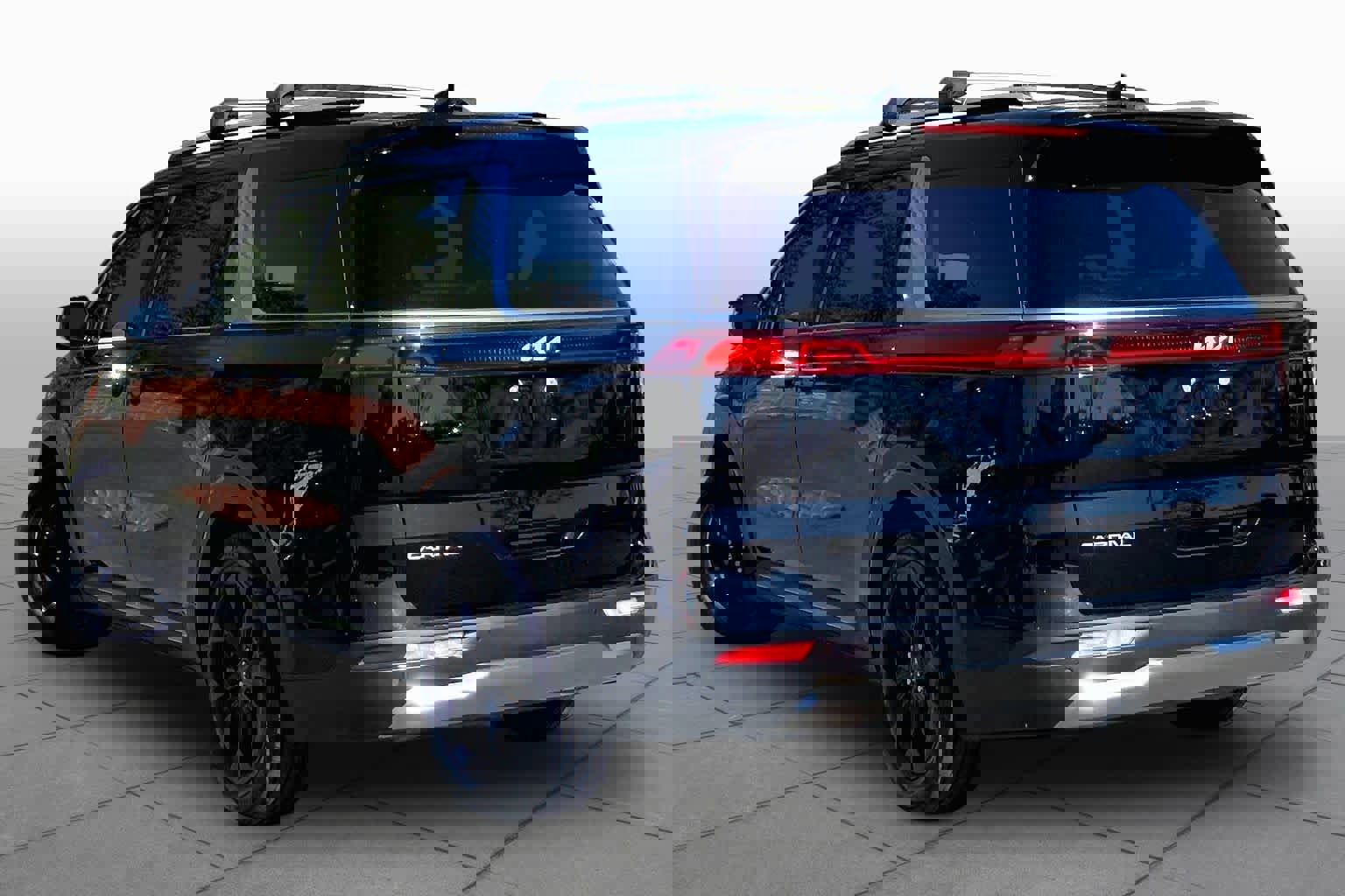 Used 2024 Kia Carnival SX Prestige image 12