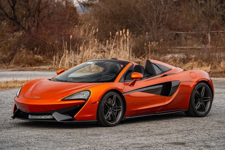 Used 2019 McLaren 570S Spider RWD image 1