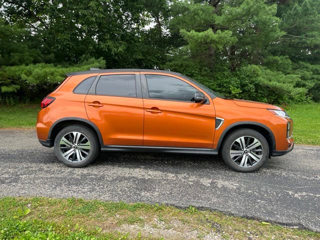 Used 2020 Mitsubishi Outlander Sport SE FWD image 2