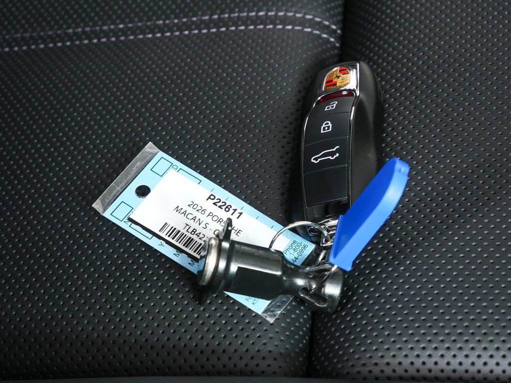 New 2026 Porsche Macan S image 40