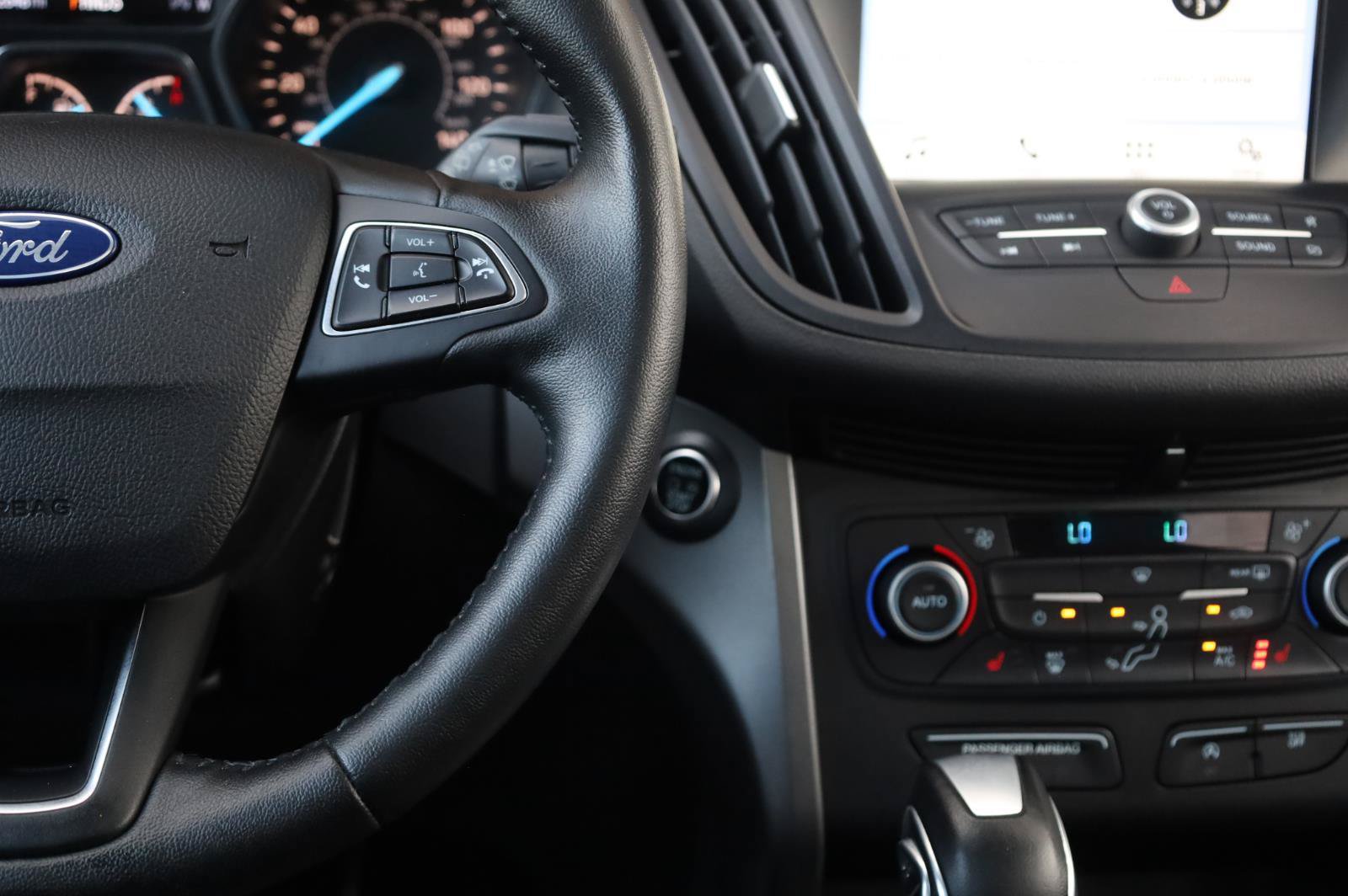 Used 2019 Ford Escape SEL AWD/4WD image 35