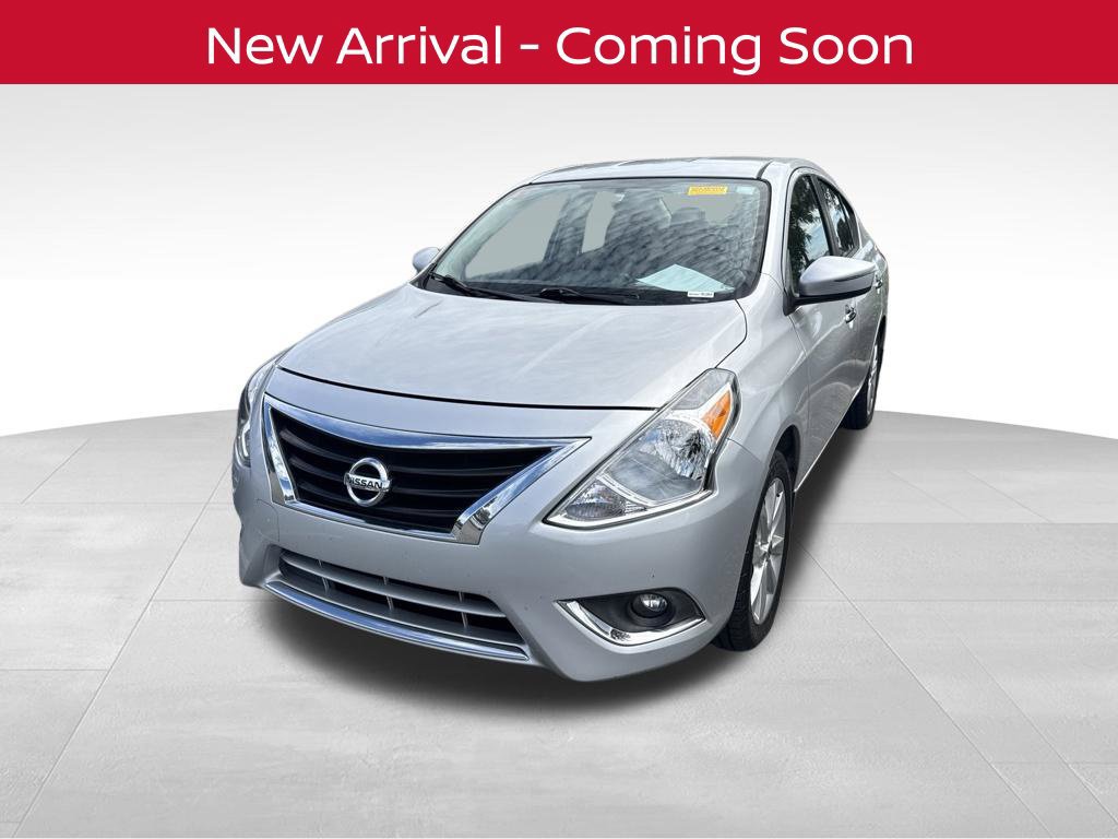 Certified 2017 Nissan Versa FWD image 2