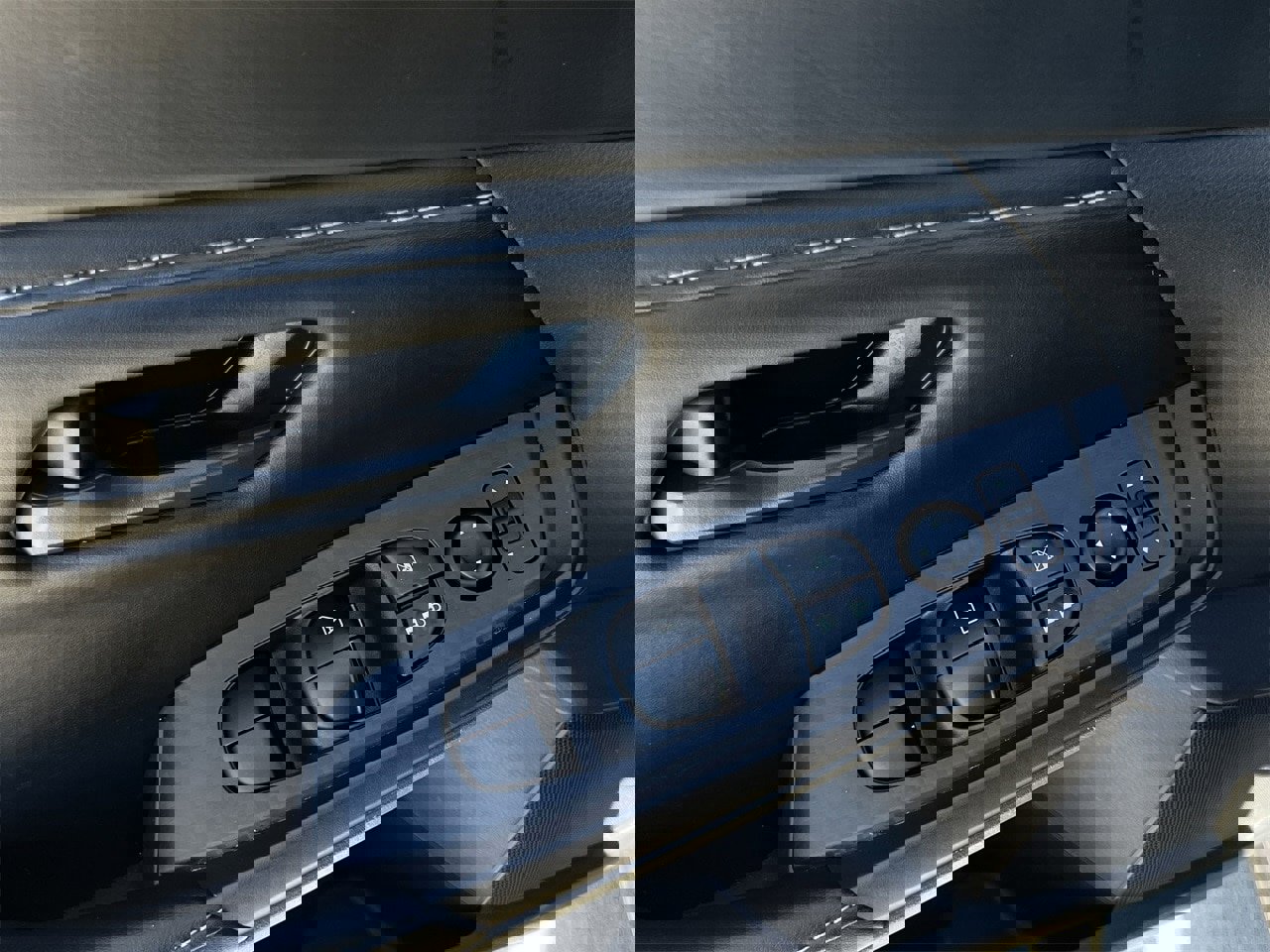 Certified 2024 Nissan Sentra S image 21