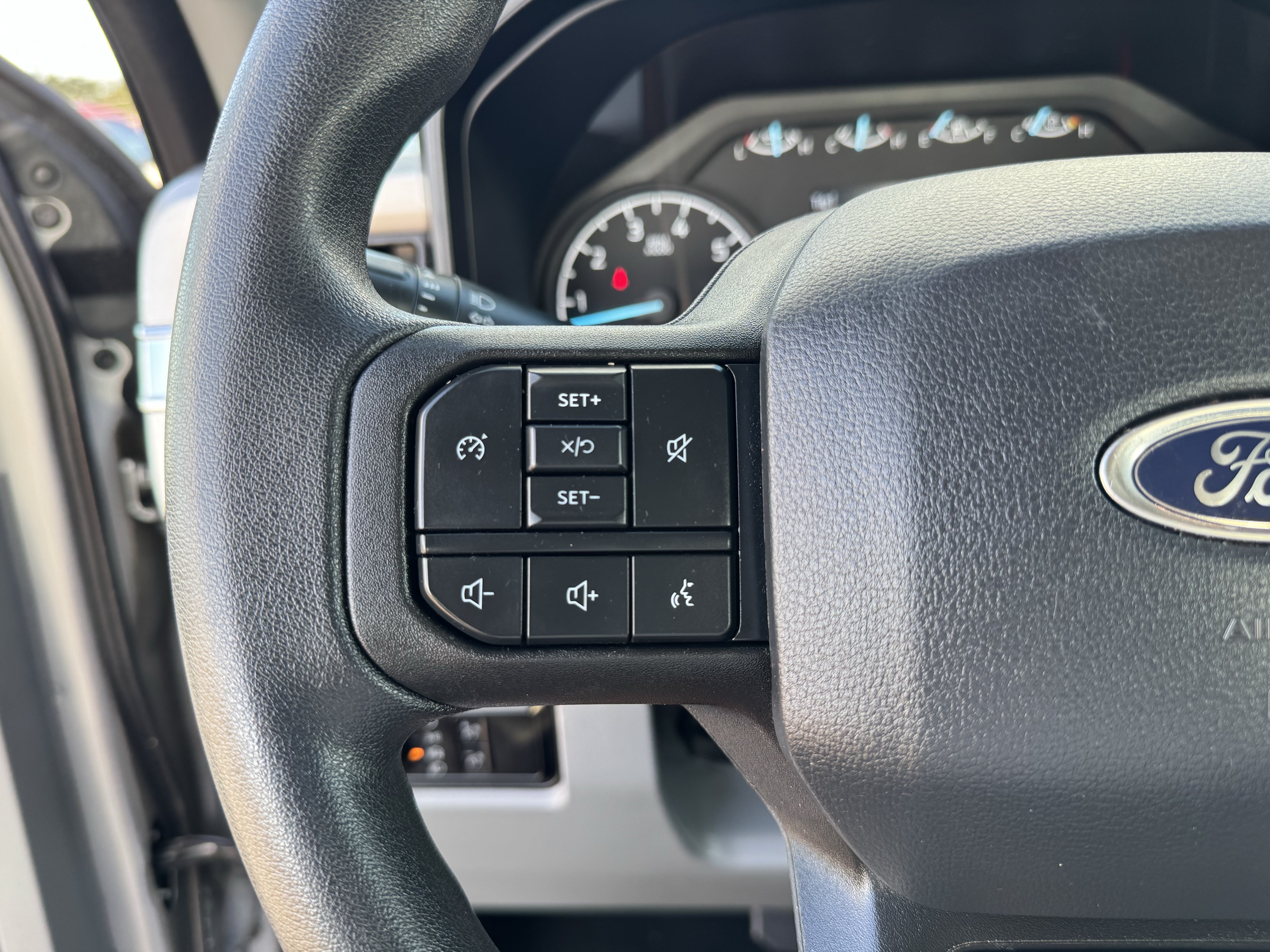 Used 2024 Ford F250 XL w/ STX Appearance Package AWD/4WD image 27