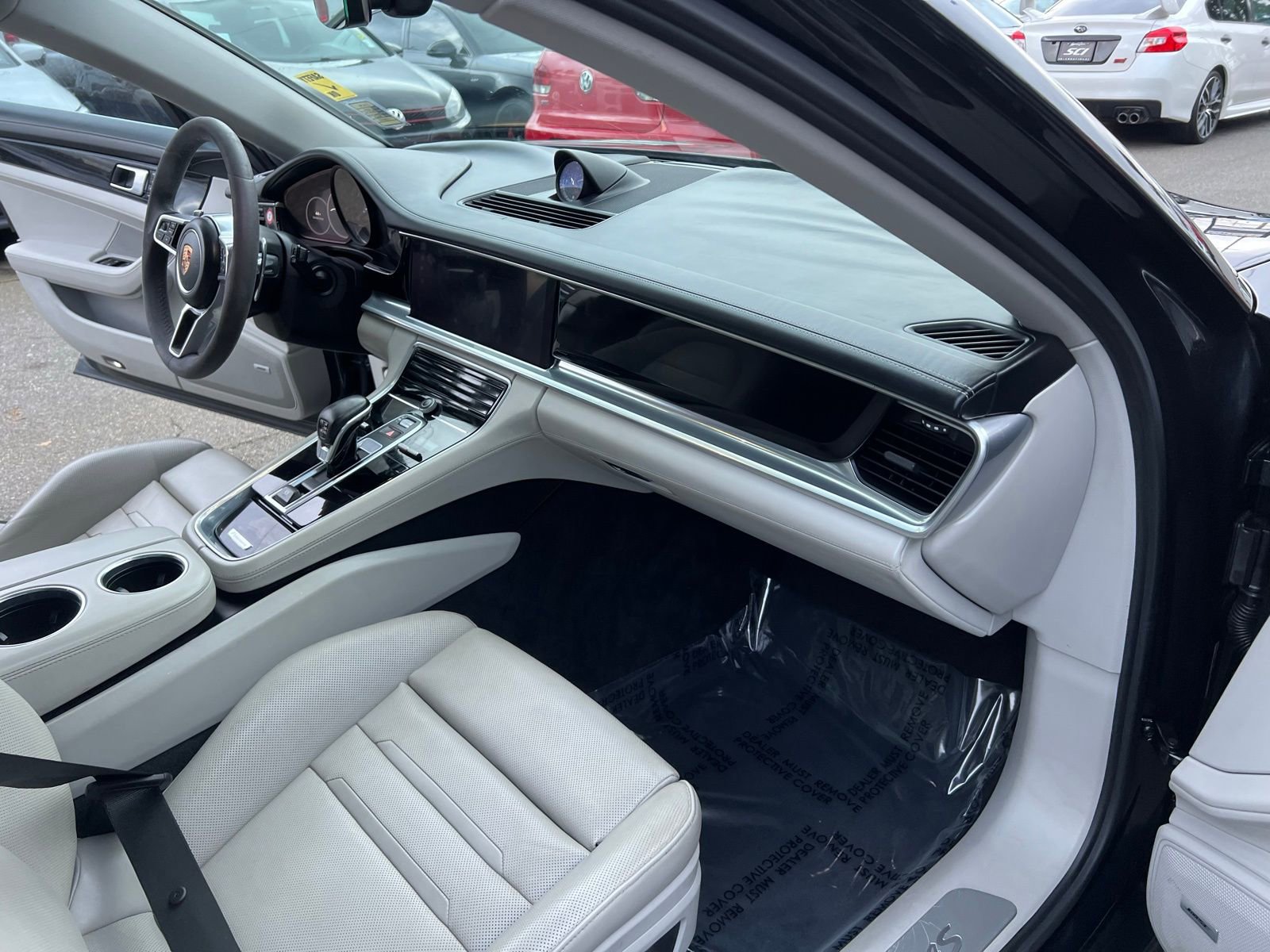 Used 2019 Porsche Panamera 4S image 35