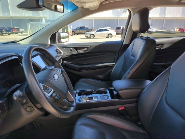 Used 2019 Ford Edge Titanium FWD image 15
